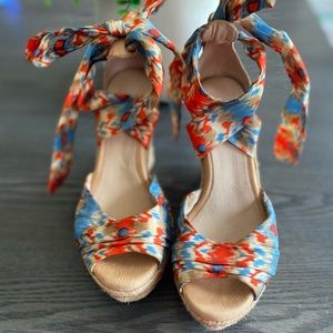 Ugg Wedge multi-color sandals